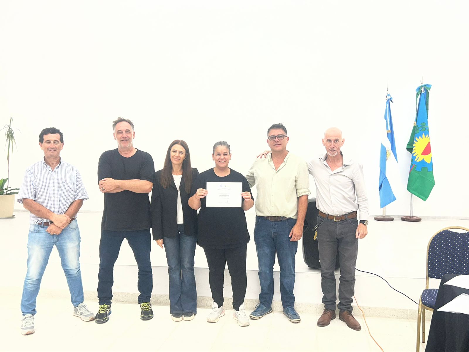 Entrega Certificado Egresado 3